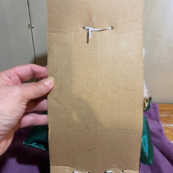 "JADE" Special Memories Holiday Porcelain Doll AVON - Picture 14 of 16